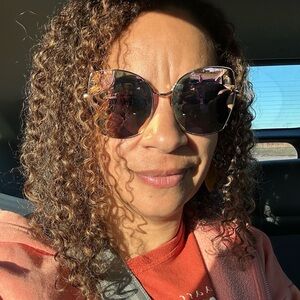 Meet your Posher, Tori